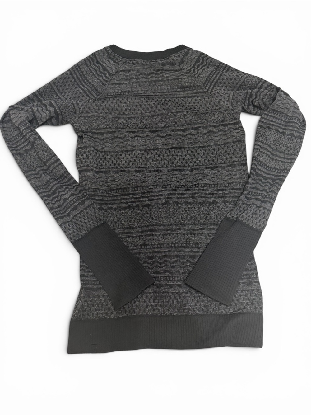 Lululemon Size 4 Black Heathered Seamless Long Sleeve Thumbhole Athletic Top - Picture 2 of 5